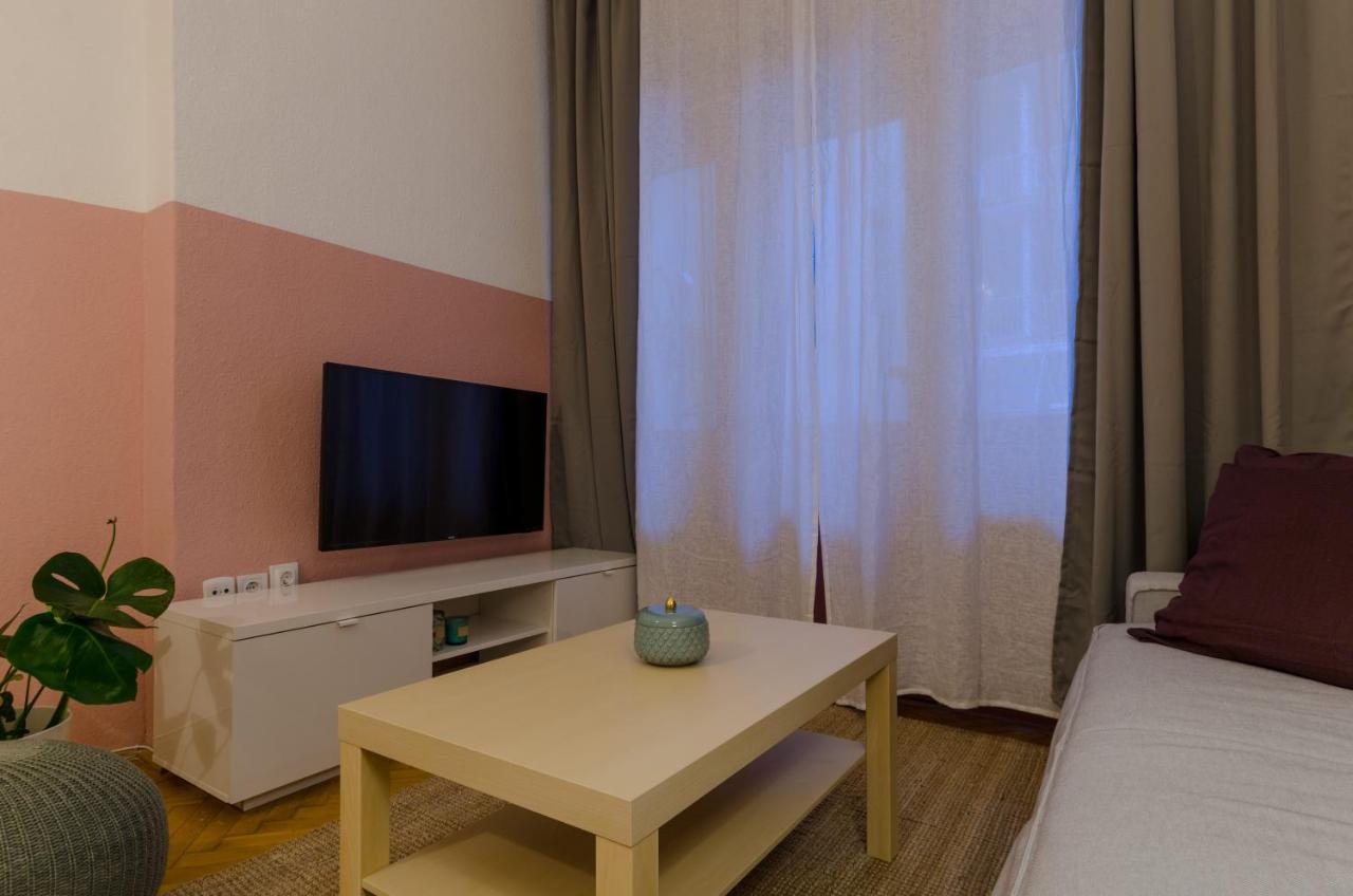 Studio Next To Kiraly Street Kd11 Apartment Будапеща Екстериор снимка
